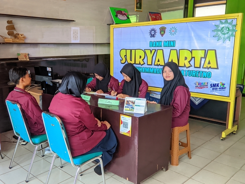 Manajemen Perkantoran & Layanan Bisnis